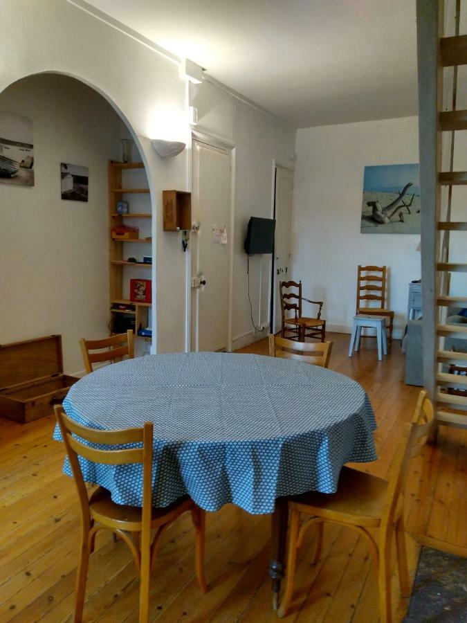 Appartement Au Calme Centre Ville A 2 Pas Du Vieux Marche ラ・ロシェル エクステリア 写真